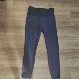 Vuori Grey Leggings Size Medium